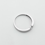 Золотое обручальное кольцо с бриллиантом