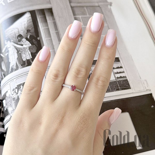 Женские кольца Fresh Jewelry, Женское серебряное кольцо с куб. циркониями и рубином, 17.5
Женские кольца Fresh Jewelry, Женское серебряное кольцо с куб. циркониями и рубином, 17.5