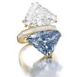 Голубой бриллиант Bvlgari шокирует мир аукционов
