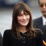 Карла Бруни возвращается в модельный бизнес с брендом Bulgari