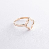 Женское золотое кольцо с перламутром