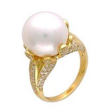 Женское золотое кольцо с бриллиантами и культив. жемчугом, 1625348