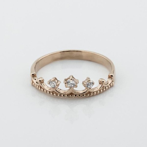 Женское золотое кольцо с куб. циркониями