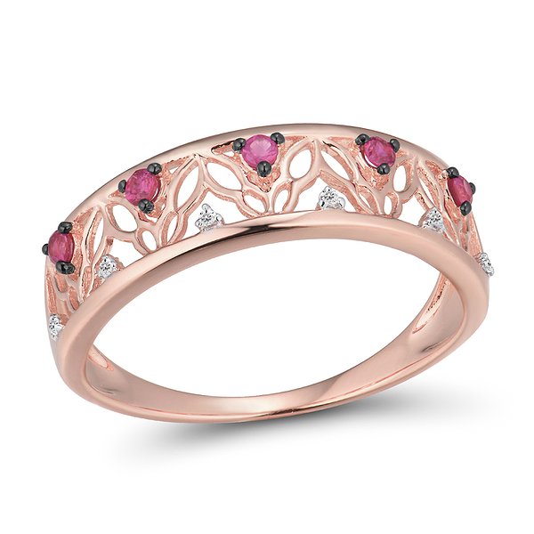 Женское золотое кольцо с бриллиантами и рубинами