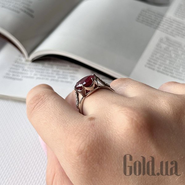 Каблучка Fresh Jewelry Жіноча срібна каблучка з куб. цирконіями і рубіном, 17.5