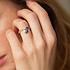 Женское серебряное кольцо с куб. циркониями и синт. шпинелями - фото 3