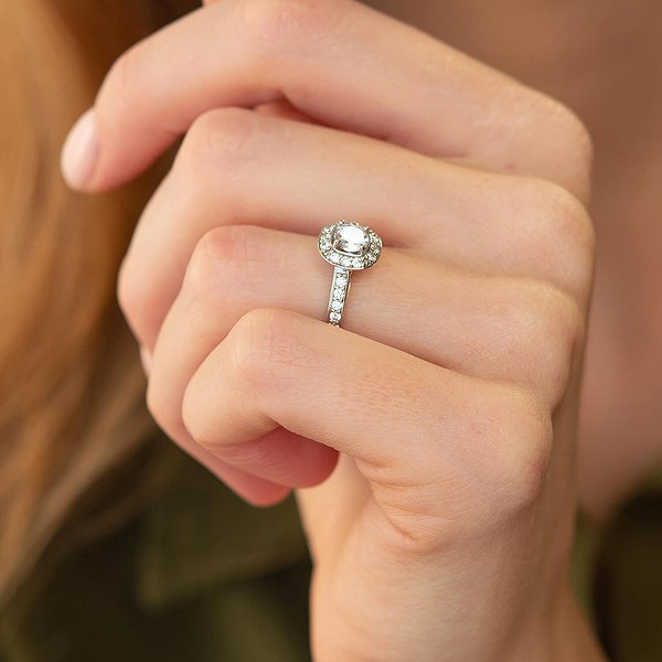 Серебряное кольцо с фианитами onx773 – изображение 3