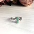 Женское серебряное кольцо с изумрудами - фото 2