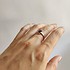 Женское серебряное кольцо с куб. циркониями и сапфиром - фото 2