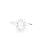 Женское серебряное кольцо с топазом и куб. циркониями, 1650004