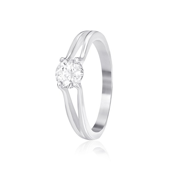 Серебряное кольцо с Swarovski Zirconia