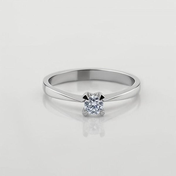 Золота каблучка з діамантом