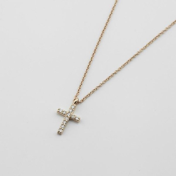 Золотой кулон с цепочкой с бриллиантами