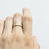 Золотое обручальное кольцо с куб. циркониями - фото 4