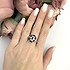 Женское серебряное кольцо с куб. циркониями и сапфирами - фото 2