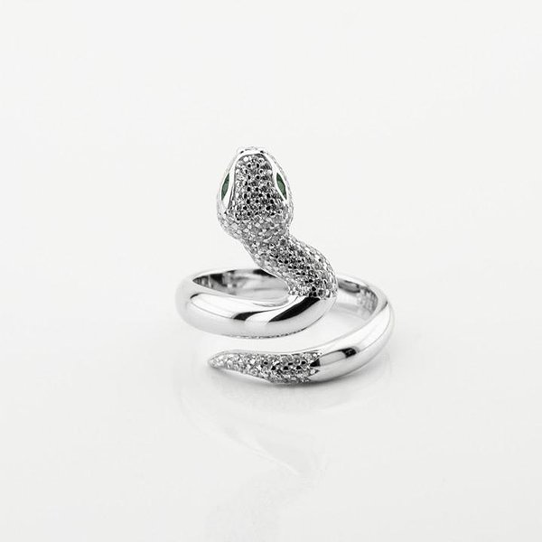 Жіноча срібна каблучка з куб. цирконіями