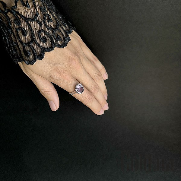 Каблучка Fresh Jewelry Жіноча срібна каблучка з куб. цирконіями та аметистом, 18