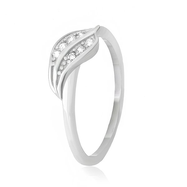 Женское серебряное кольцо с куб. циркониями