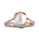 Женское золотое кольцо с бриллиантами и пресн. жемчугом, 1550990