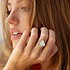Женское золотое кольцо с перламутром - фото 4