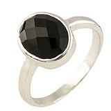 Заказать Женское серебряное кольцо с ониксом (1225271) стоимость 1540 грн., в каталоге Gold.ua