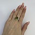 Женское серебряное кольцо с куб. циркониями и султанитом - фото 3