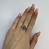 Женское серебряное кольцо с куб. циркониями и топазами - фото 2