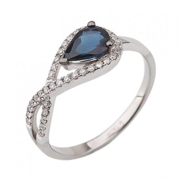 Женское золотое кольцо с бриллиантами и сапфиром