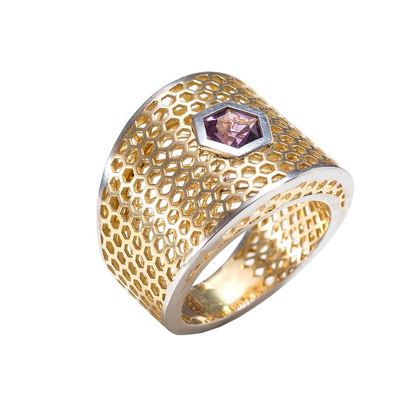 Женское золотое кольцо с аметистом