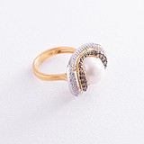 Женское золотое кольцо с бриллиантами и культив. жемчугом