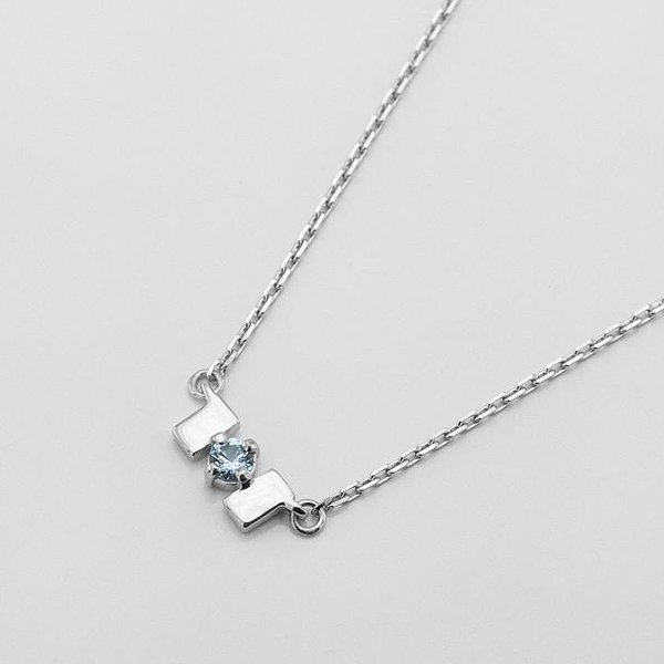 Серебряное колье с топазом