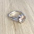 Женское серебряное кольцо с синт. морганитом и куб. циркониями - фото 3