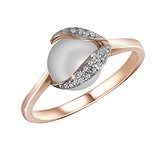 Женское золотое кольцо с бриллиантами и жемчугом